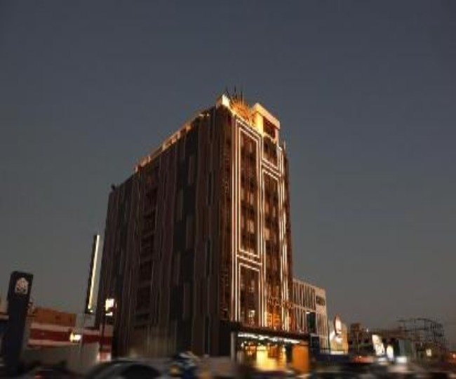 Azzuro Hotel or Similar